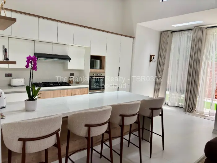 Townhouse/Cluster to Rent in Mount Pleasant