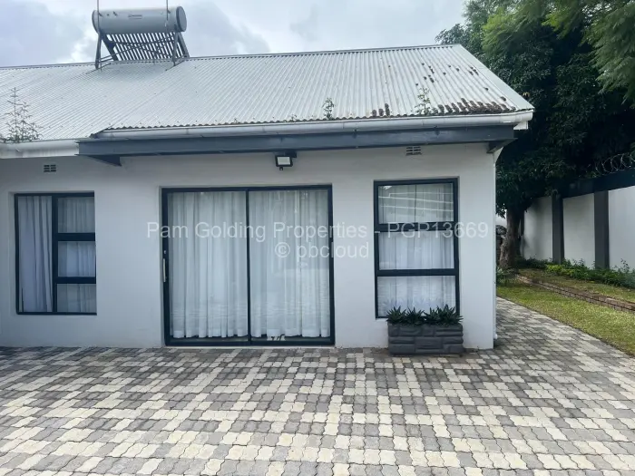 1 Bedroom House to Rent in Braeside, Harare
