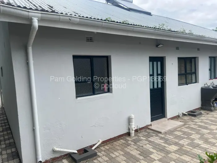 1 Bedroom House to Rent in Braeside, Harare