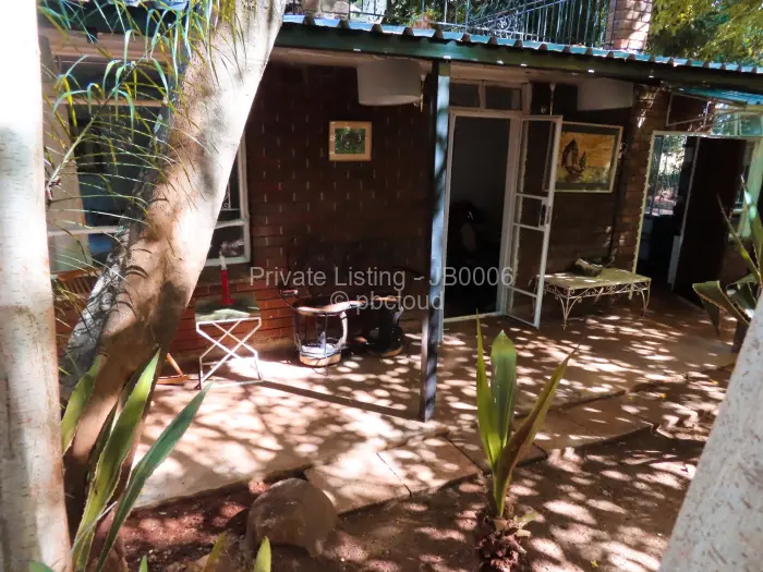1 Bedroom Cottage/Garden Flat to Rent in Chisipite, Harare