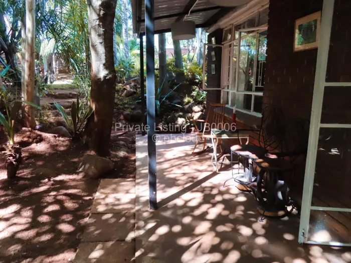 1 Bedroom Cottage/Garden Flat to Rent in Chisipite, Harare