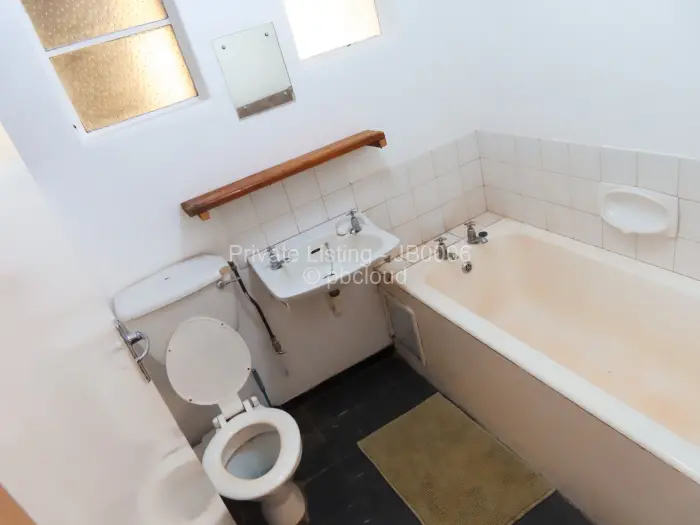 1 Bedroom Cottage/Garden Flat to Rent in Chisipite, Harare