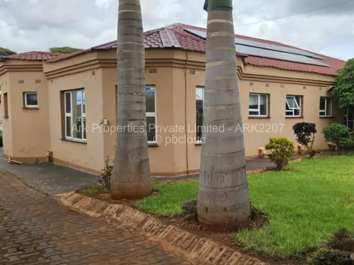 5 Bedroom House to Rent in Mount Pleasant Heights, Harare