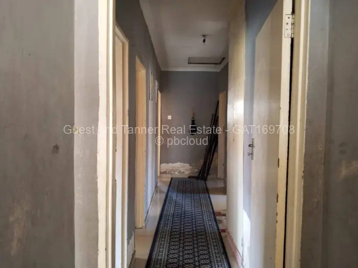 4 Bedroom House for Sale in Mainway Meadows, Harare