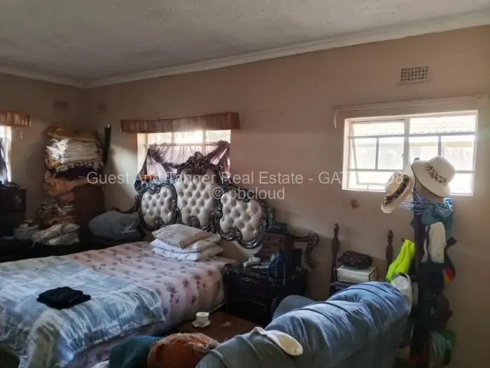 4 Bedroom House for Sale in Mainway Meadows, Harare