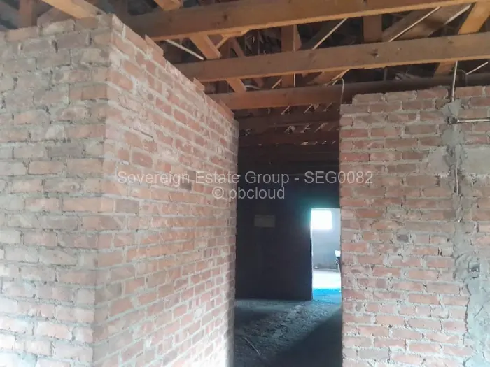 5 Bedroom House for Sale in Waterfalls, Harare