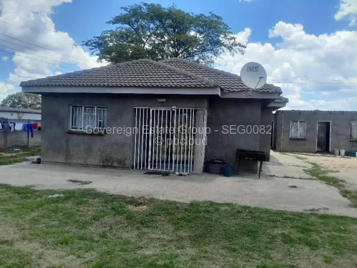 5 Bedroom House for Sale in Waterfalls, Harare