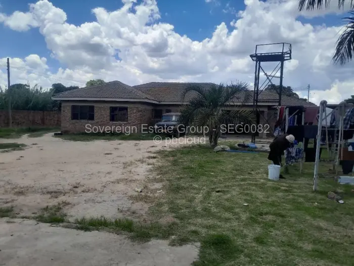 5 Bedroom House for Sale in Waterfalls, Harare