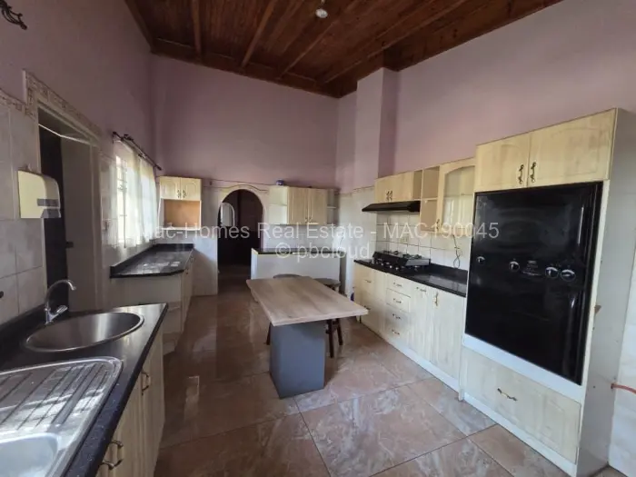 5 Bedroom House for Sale in Goodhope, Harare