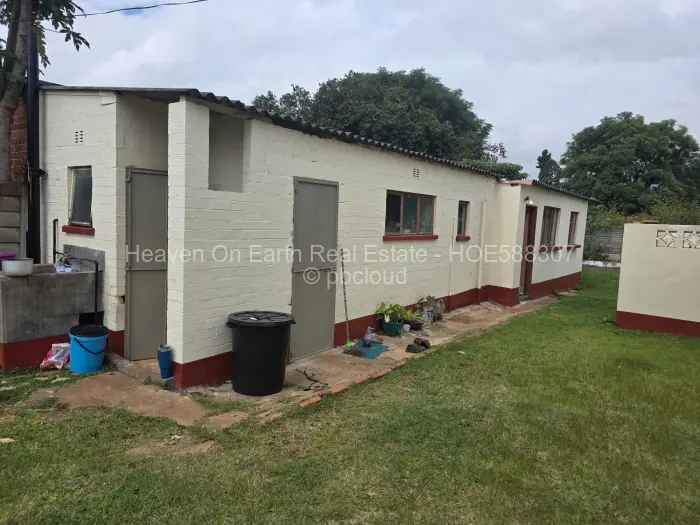 2 Bedroom House for Sale in Mabelreign, Harare