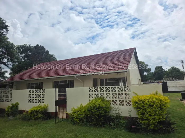 2 Bedroom House for Sale in Mabelreign, Harare