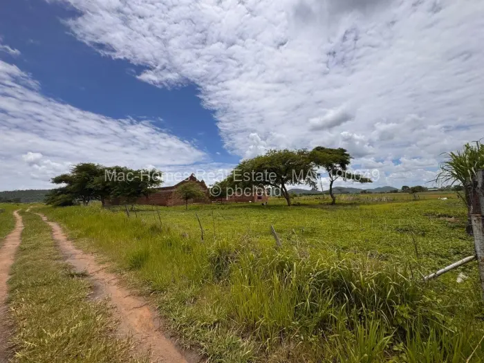 12 Bedroom House for Sale in Norton, Norton