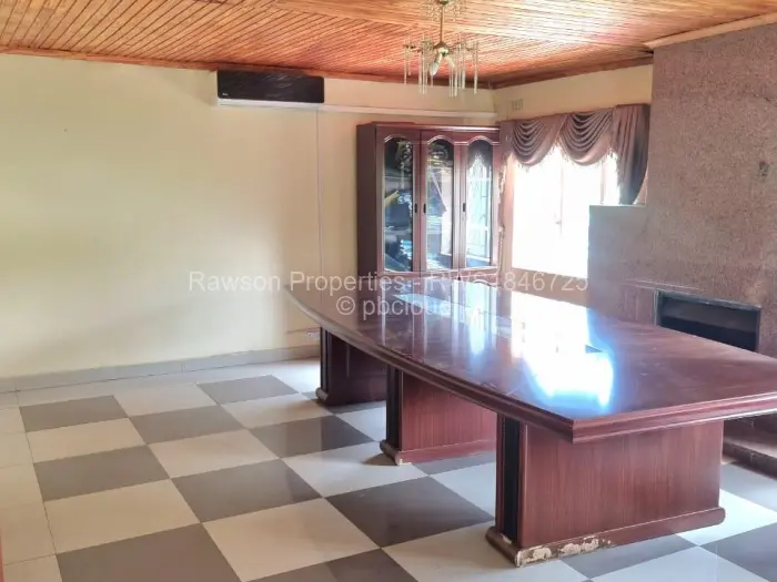6 Bedroom House for Sale in Glen Lorne, Harare