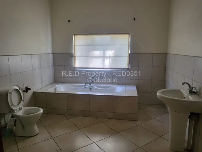 Other Commercial to Rent in Suburbs, Bulawayo