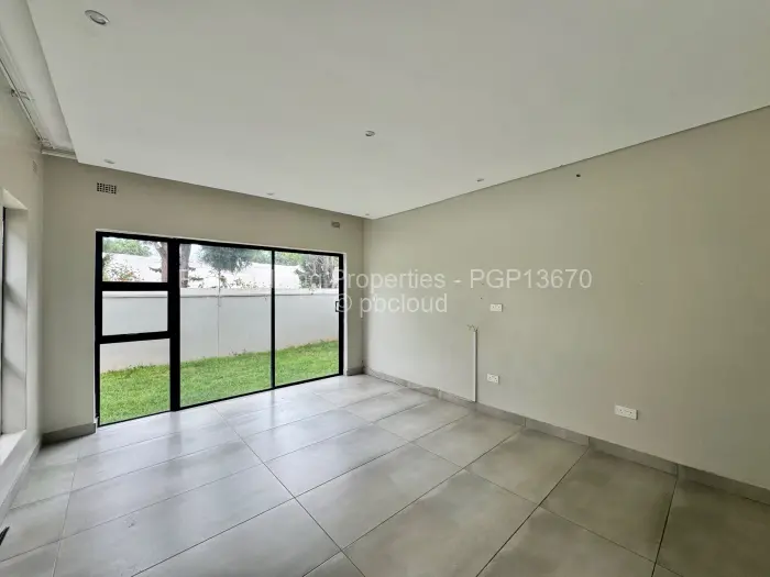 Townhouse/Cluster to Rent in Helensvale, Harare