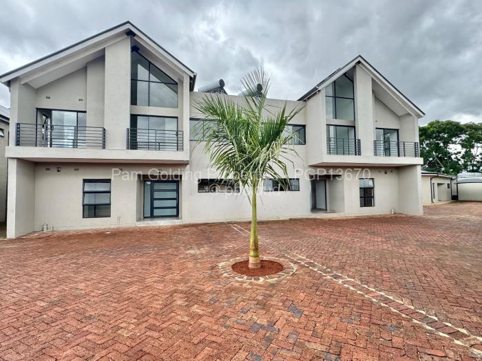Townhouse/Cluster to Rent in Helensvale, Harare