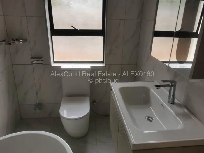 Townhouse/Cluster to Rent in Borrowdale West, Harare