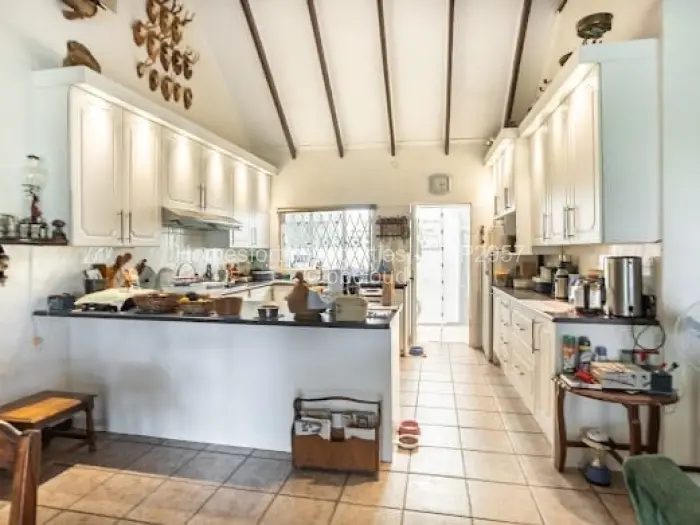 3 Bedroom House for Sale in Lake Chivero, Lake Chivero