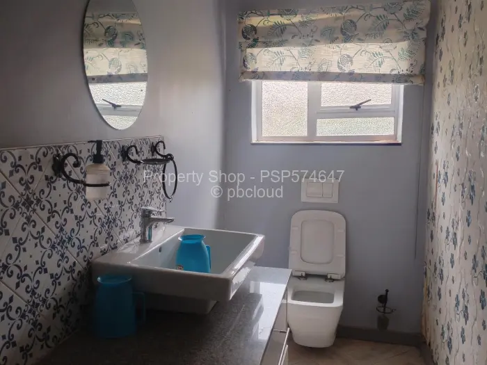 8 Bedroom House to Rent in Mount Pleasant Heights, Harare