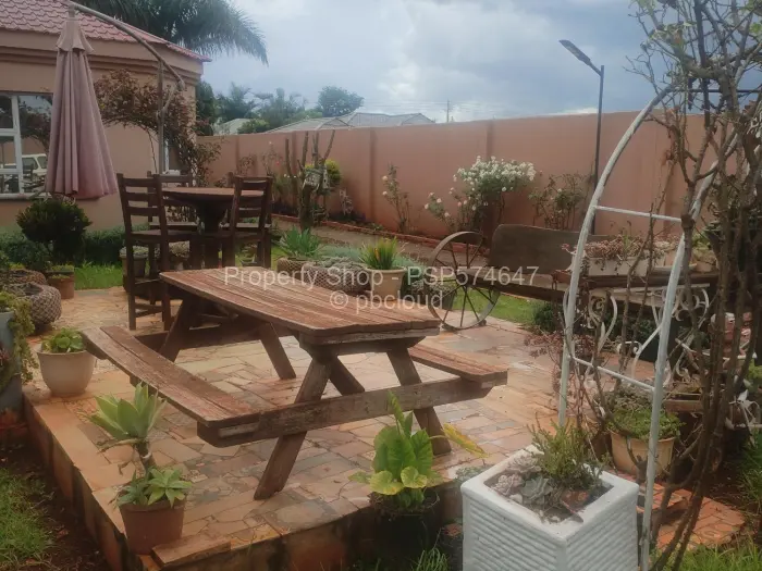 8 Bedroom House to Rent in Mount Pleasant Heights, Harare