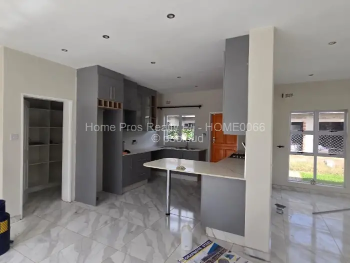 4 Bedroom House to Rent in Fairview, Harare