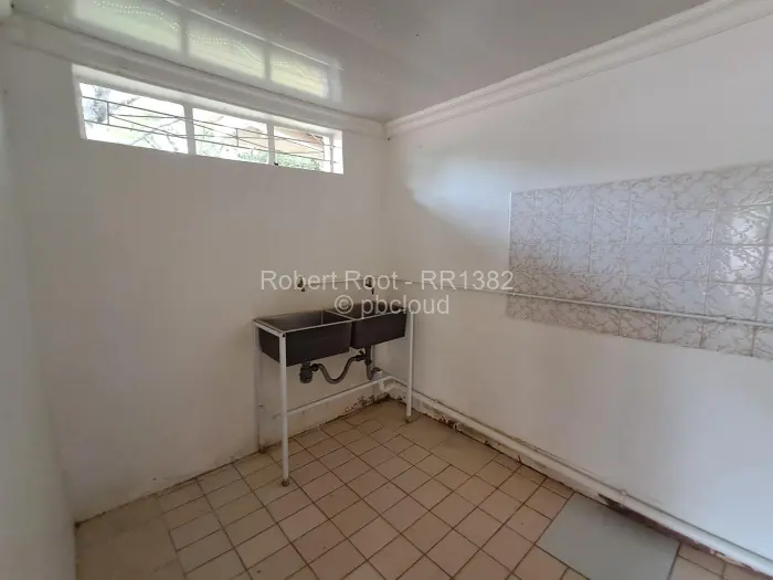 Office to Rent in Chisipite