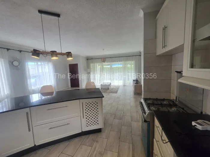 Townhouse/Cluster to Rent in Highlands, Harare