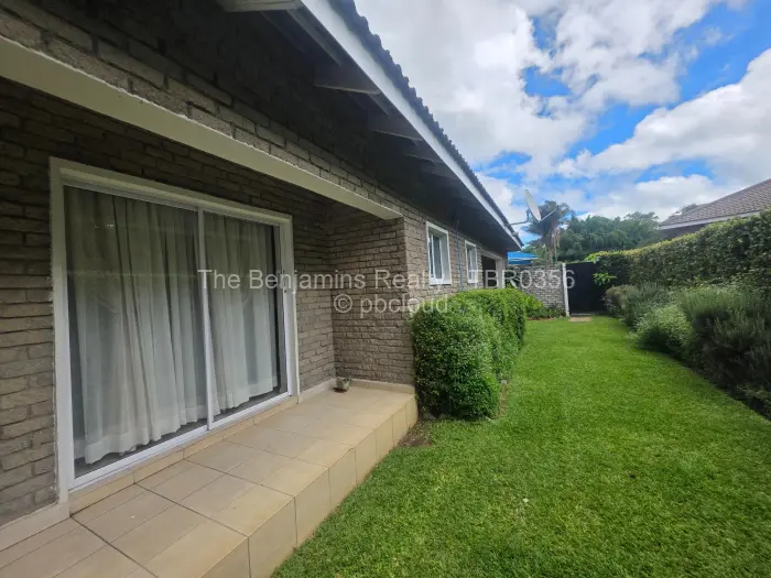Townhouse/Cluster to Rent in Highlands, Harare