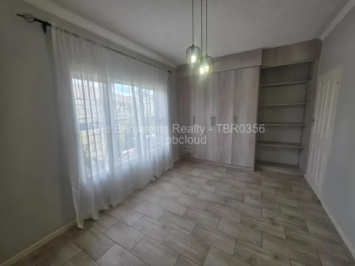 Townhouse/Cluster to Rent in Highlands, Harare