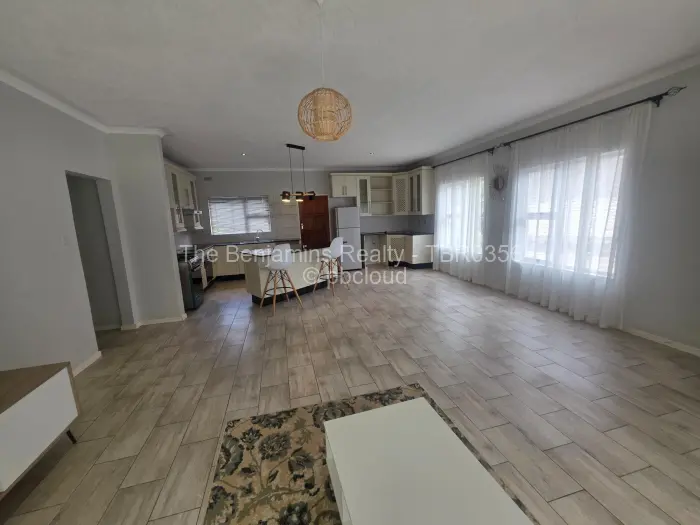 Townhouse/Cluster to Rent in Highlands, Harare