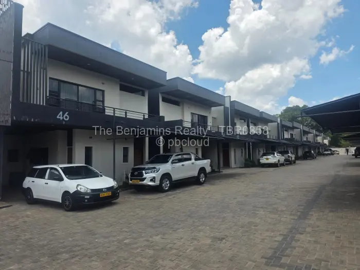 Townhouse/Cluster to Rent in Avondale, Harare