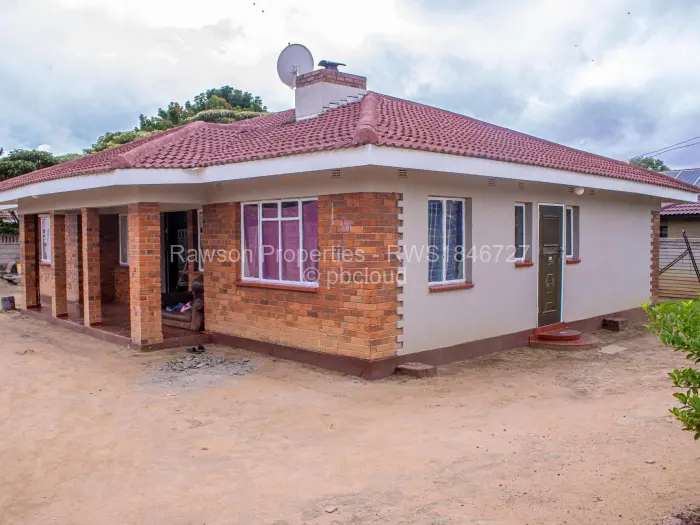 4 Bedroom House for Sale in Zimre Park, Harare