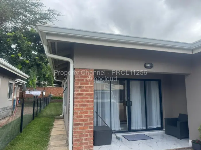 Townhouse/Cluster to Rent in Newlands, Harare