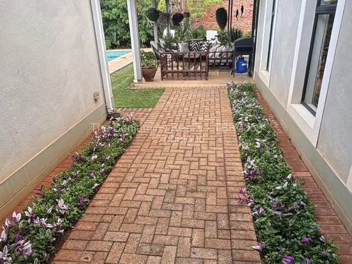 Townhouse/Cluster to Rent in Vainona, Harare