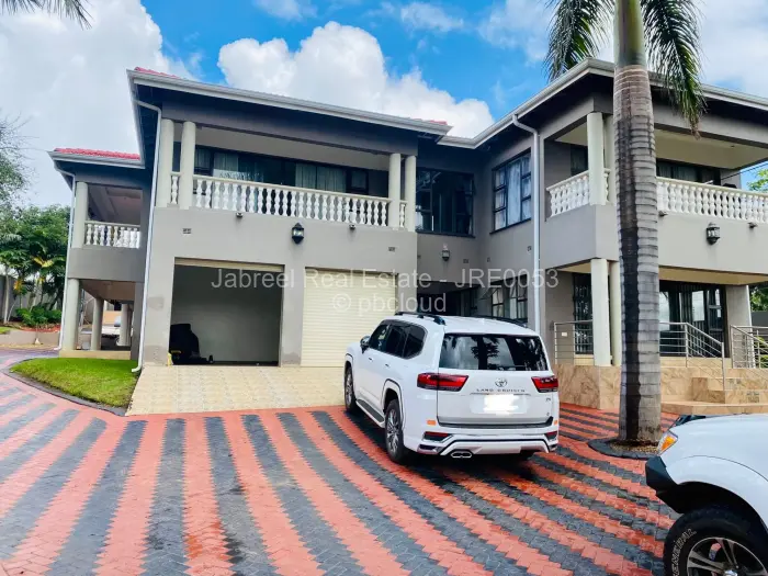 6 Bedroom House for Sale in Pomona, Harare