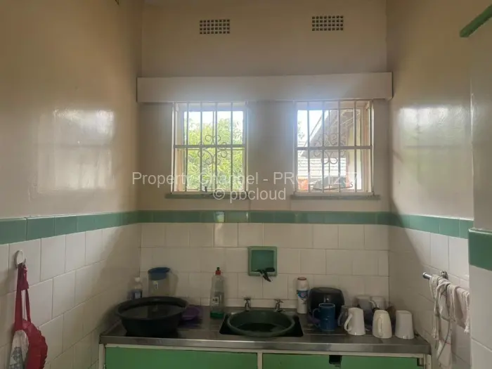 Office to Rent in Eastlea, Harare