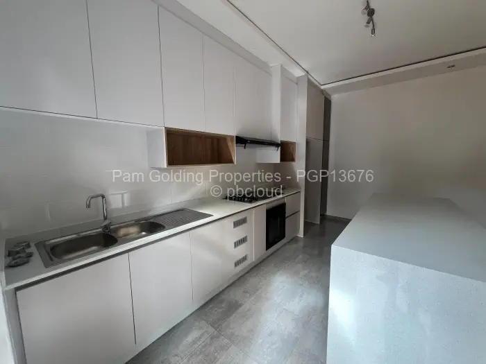 Townhouse/Cluster to Rent in Emerald Hill