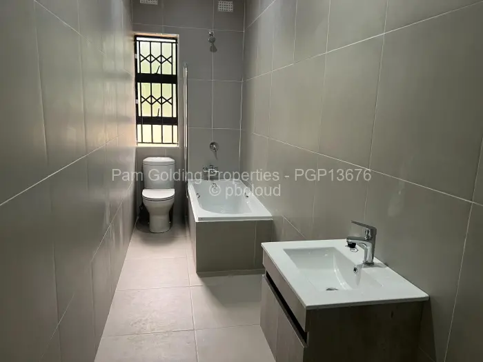 Townhouse/Cluster to Rent in Emerald Hill
