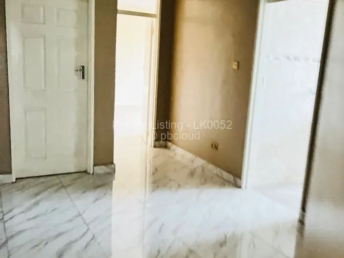 6 Bedroom House to Rent in Manresa, Harare