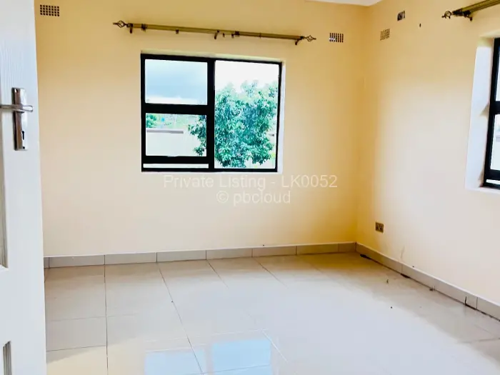 6 Bedroom House to Rent in Manresa, Harare