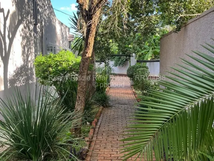 4 Bedroom House to Rent in Highlands, Harare