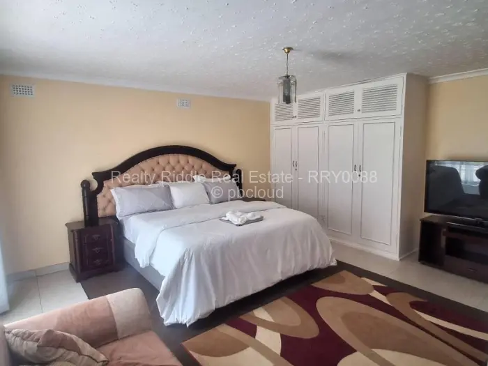 4 Bedroom House to Rent in Highlands, Harare