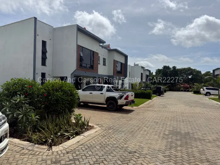 Townhouse/Cluster to Rent in Greendale