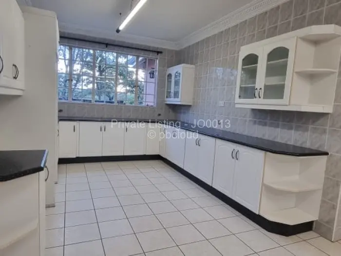 5 Bedroom House to Rent in Glen Lorne, Harare