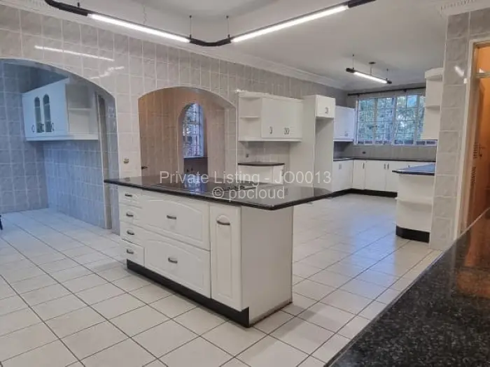 5 Bedroom House to Rent in Glen Lorne, Harare