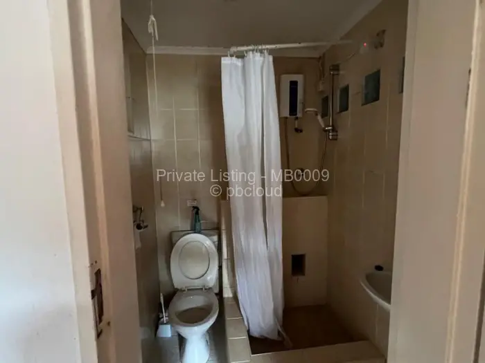 5 Bedroom House for Sale in Avenues Mutare, Mutare