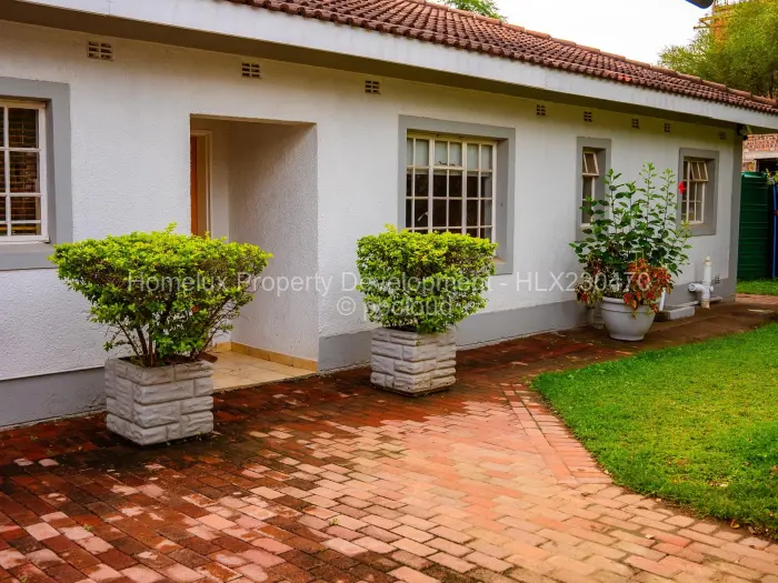 Townhouse/Cluster for Sale in Newlands, Harare