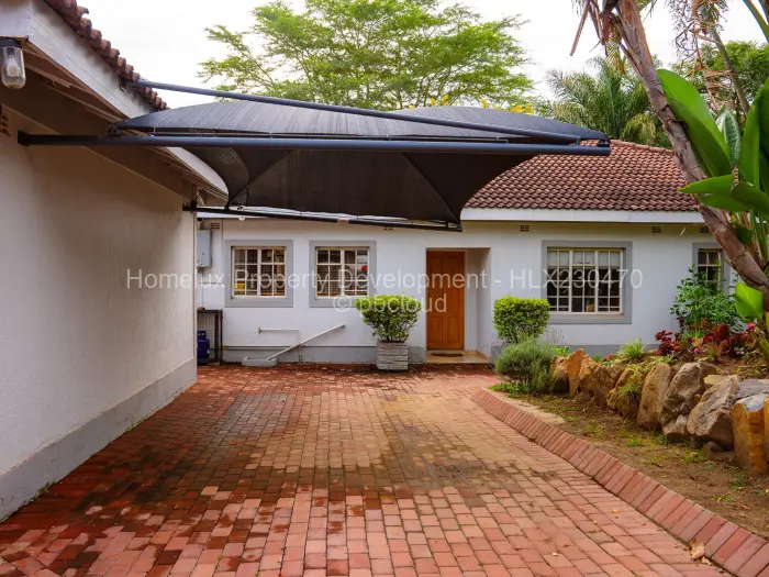 Townhouse/Cluster for Sale in Newlands, Harare