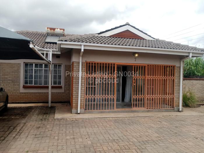 Townhouse/Cluster for Sale in Prospect, Harare