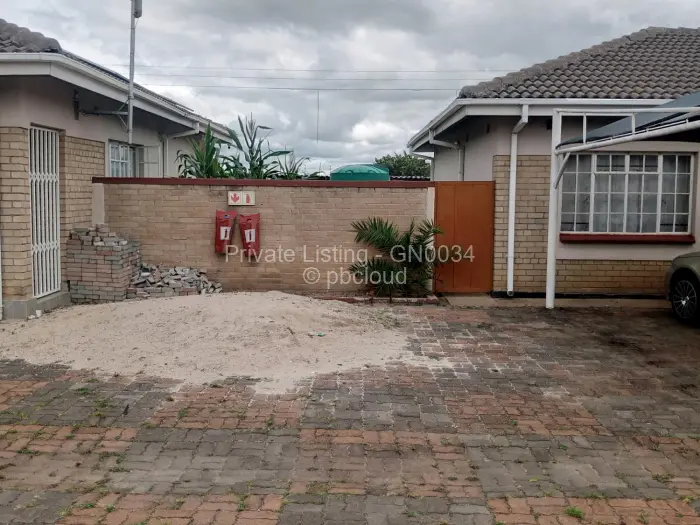 Townhouse/Cluster for Sale in Prospect, Harare